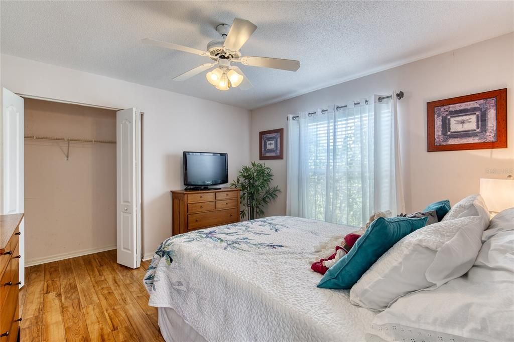 For Sale: $429,900 (3 beds, 2 baths, 1929 Square Feet)
