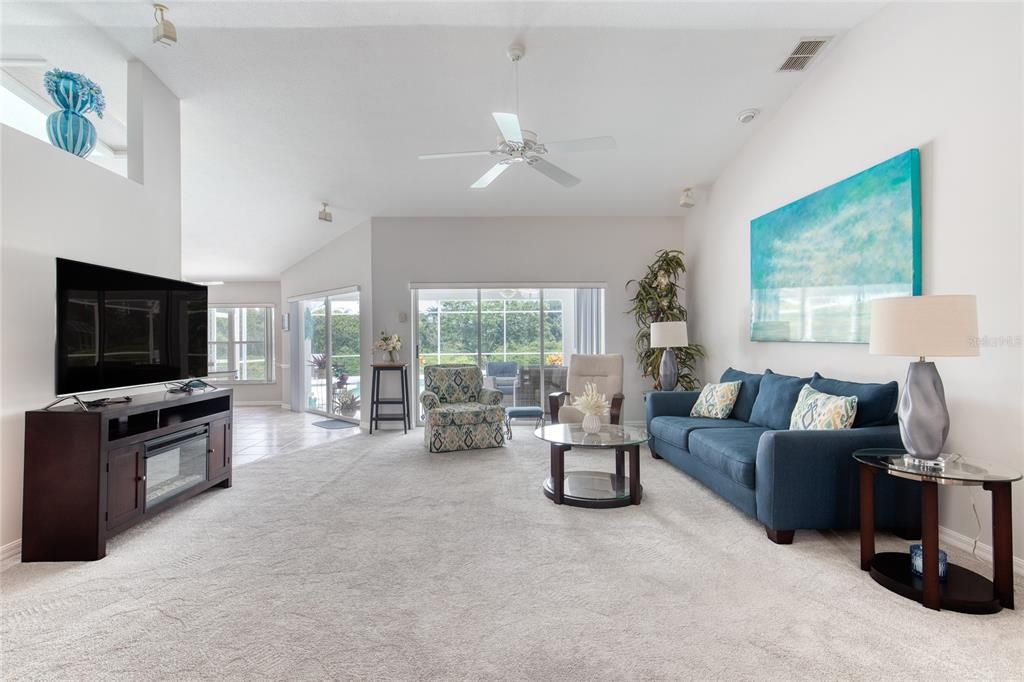 For Sale: $429,900 (3 beds, 2 baths, 1929 Square Feet)