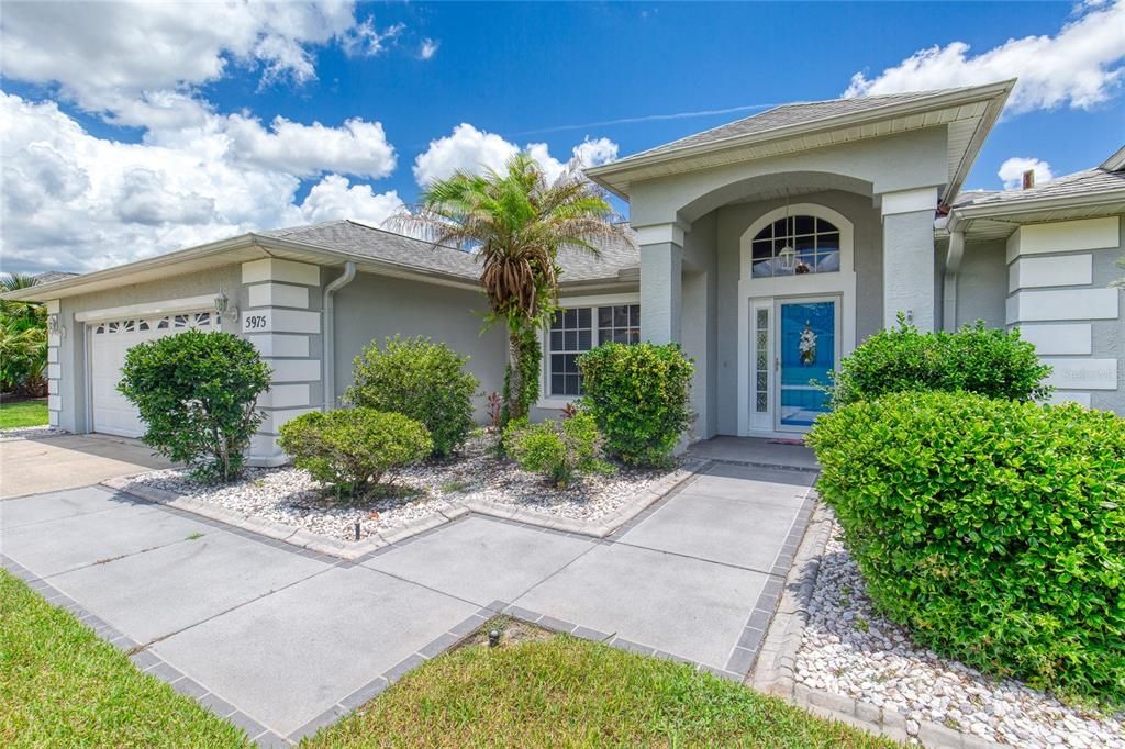 For Sale: $429,900 (3 beds, 2 baths, 1929 Square Feet)