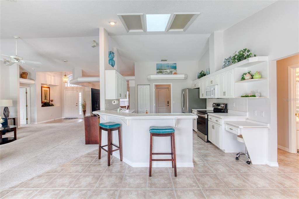For Sale: $429,900 (3 beds, 2 baths, 1929 Square Feet)