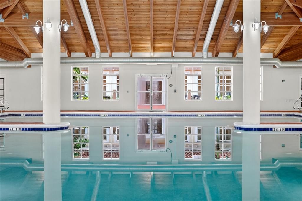 For Sale: $365,000 (1 beds, 1 baths, 678 Square Feet)