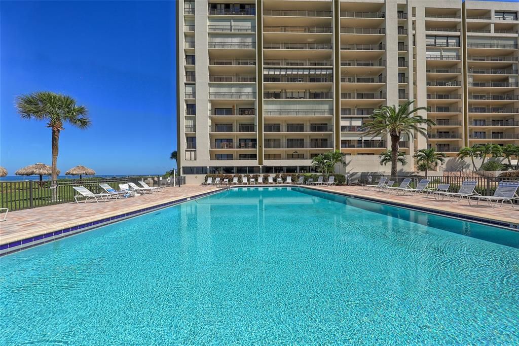 For Rent: $3,400 (2 beds, 2 baths, 1394 Square Feet)