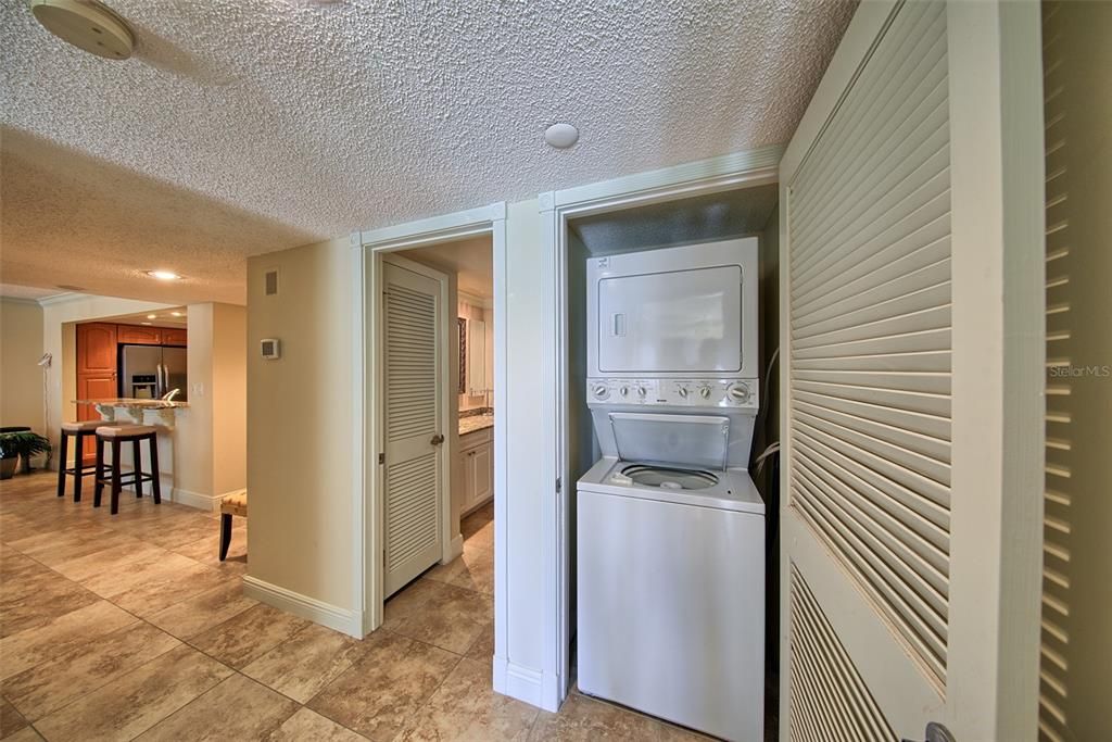 For Rent: $3,400 (2 beds, 2 baths, 1394 Square Feet)