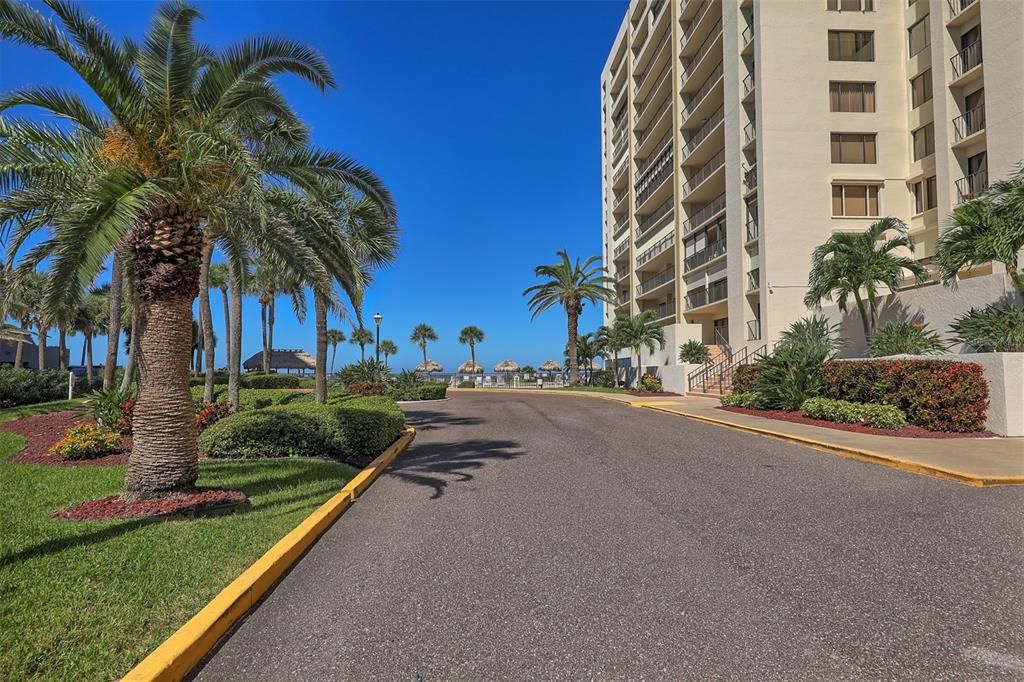 For Rent: $3,400 (2 beds, 2 baths, 1394 Square Feet)
