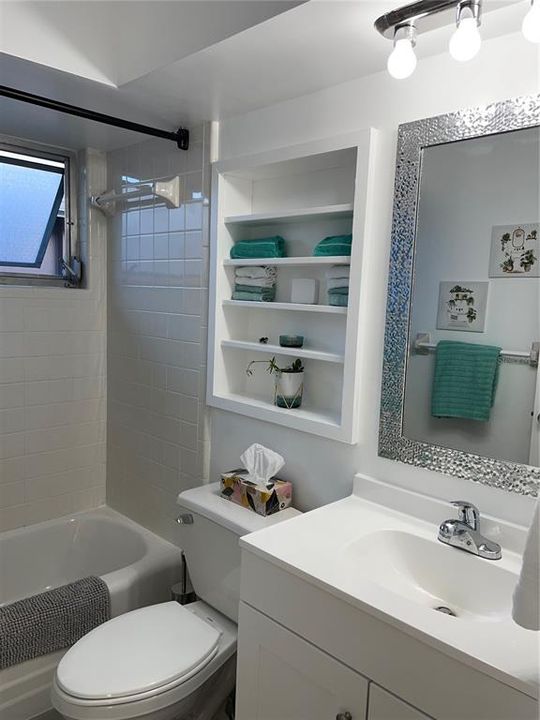 En Venta: $325,000 (2 camas, 1 baños, 993 Pies cuadrados)