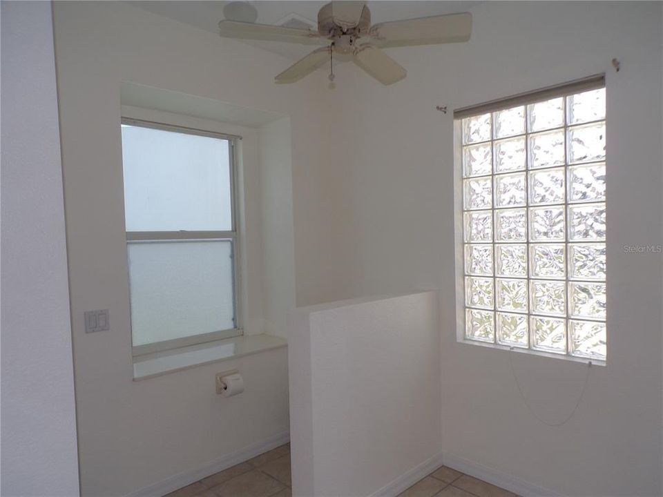 В аренду: $1,900 (3 спален, 2 ванн, 1615 Квадратных фут)