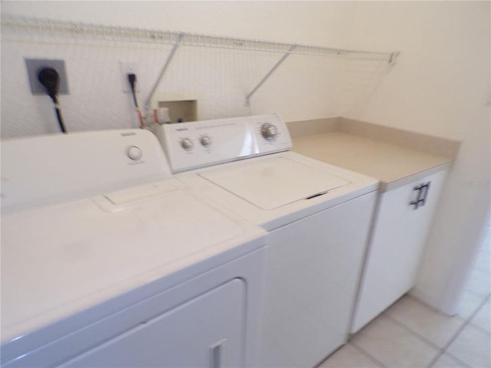 В аренду: $1,900 (3 спален, 2 ванн, 1615 Квадратных фут)