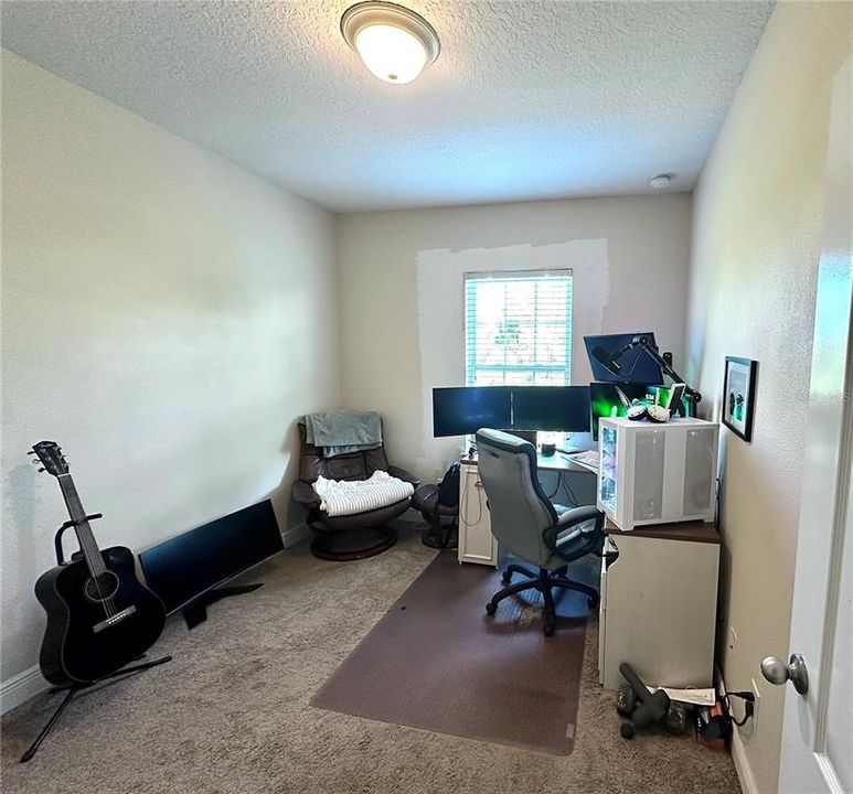 For Sale: $395,000 (4 beds, 3 baths, 2014 Square Feet)