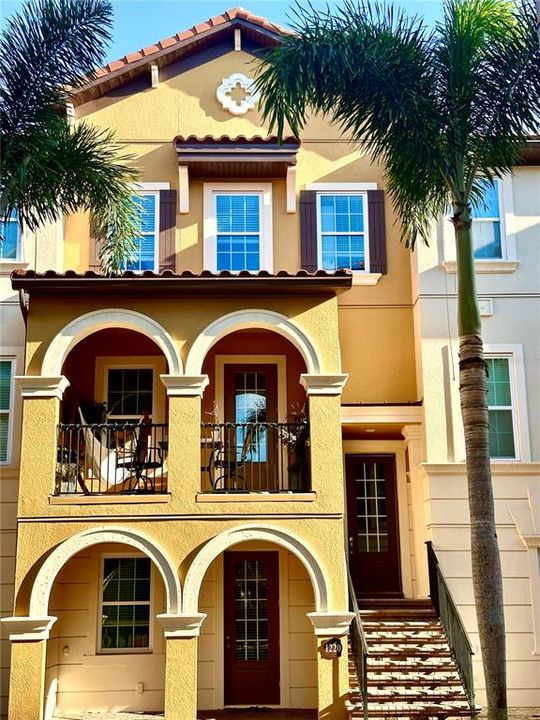 For Sale: $395,000 (4 beds, 3 baths, 2014 Square Feet)