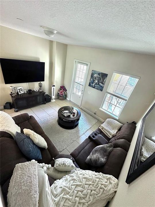 For Sale: $395,000 (4 beds, 3 baths, 2014 Square Feet)