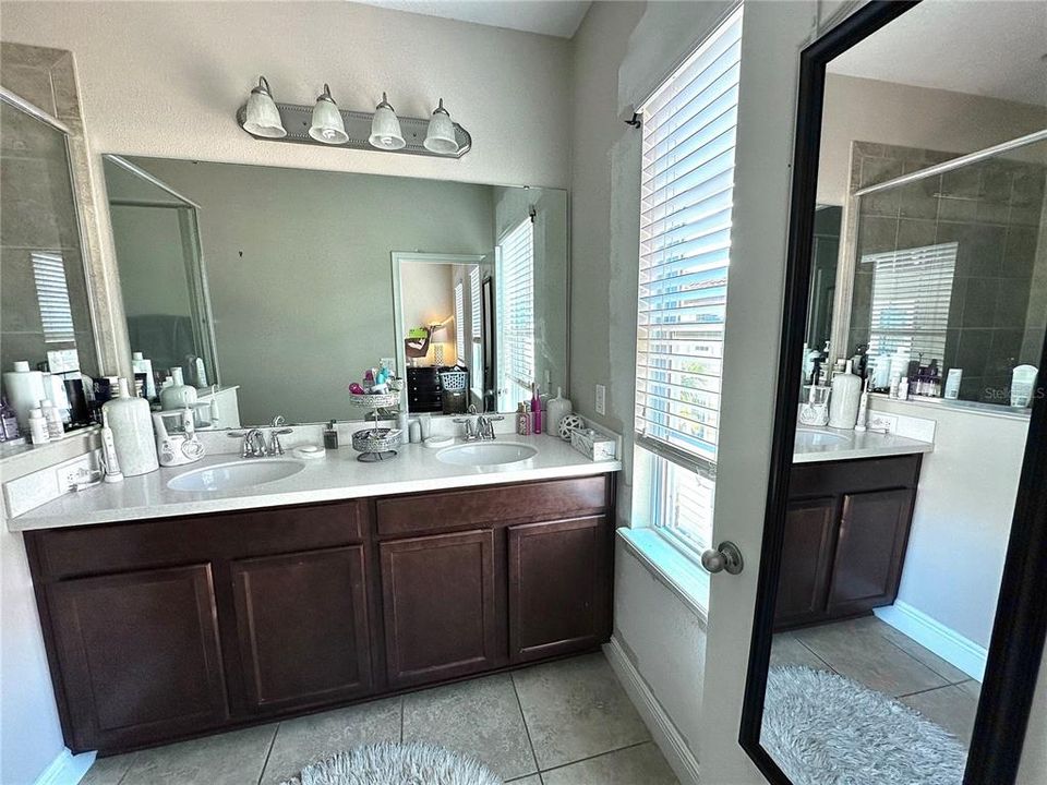 For Sale: $395,000 (4 beds, 3 baths, 2014 Square Feet)