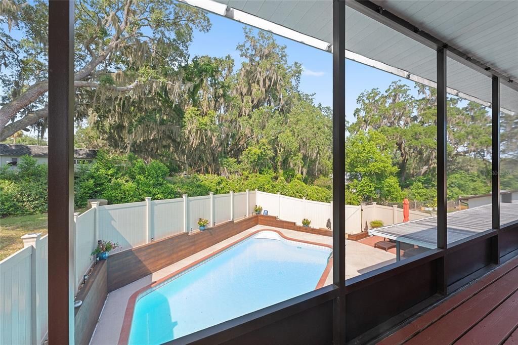 For Sale: $459,000 (4 beds, 2 baths, 2011 Square Feet)