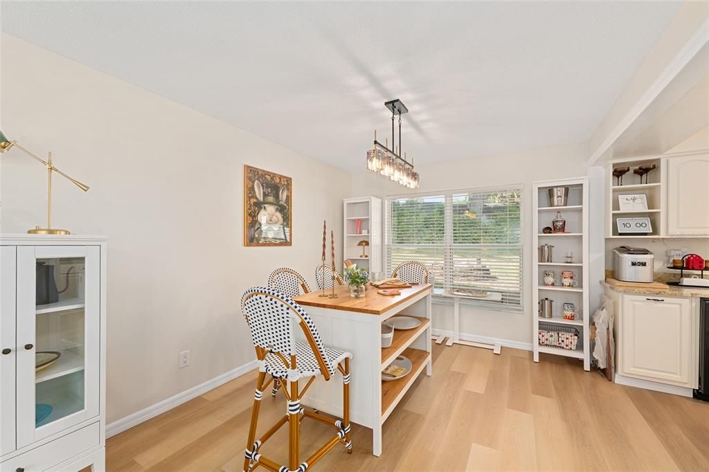 For Sale: $459,000 (4 beds, 2 baths, 2011 Square Feet)