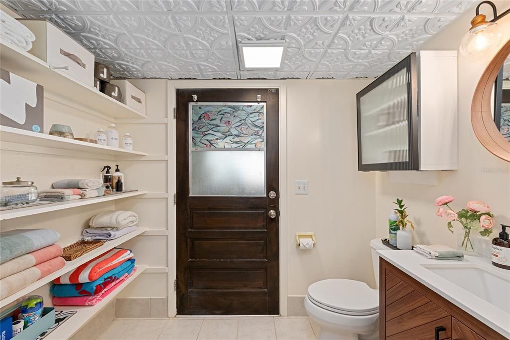 For Sale: $459,000 (4 beds, 2 baths, 2011 Square Feet)