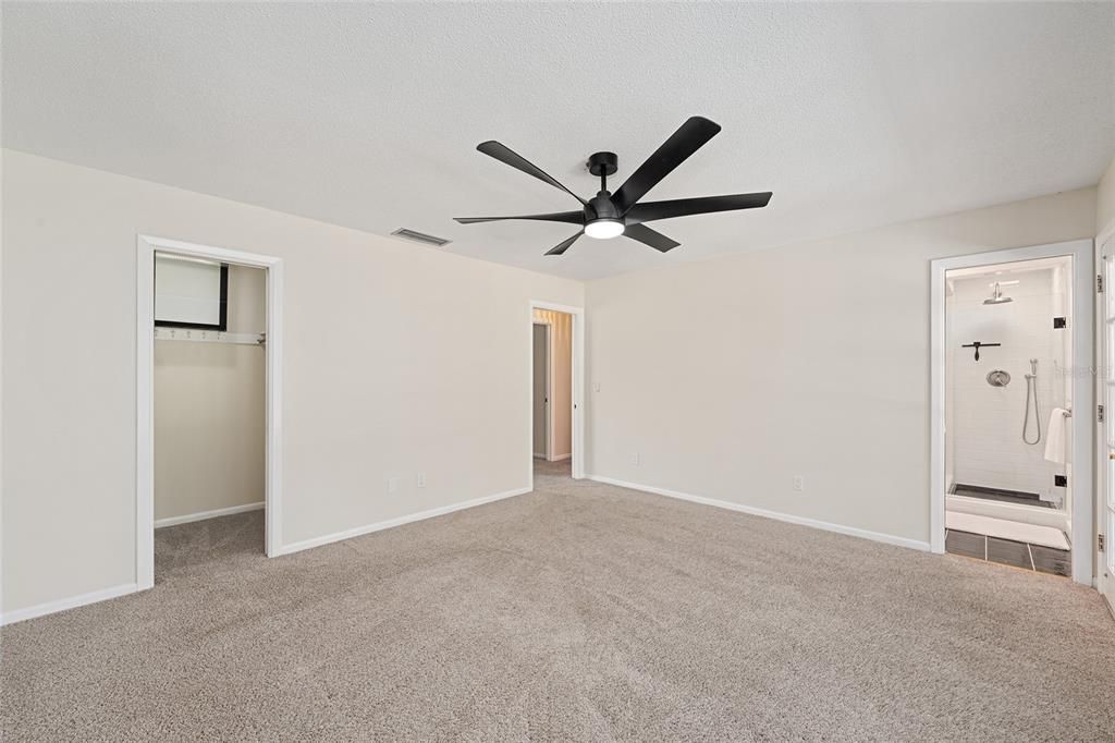 For Sale: $459,000 (4 beds, 2 baths, 2011 Square Feet)