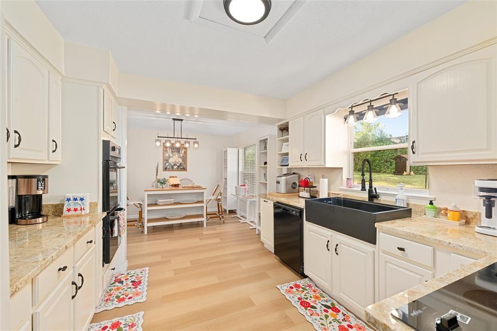 For Sale: $459,000 (4 beds, 2 baths, 2011 Square Feet)