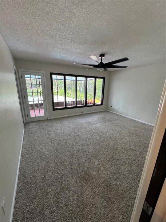 For Sale: $459,000 (4 beds, 2 baths, 2011 Square Feet)