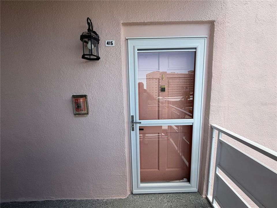 На продажу: $259,000 (2 спален, 2 ванн, 1250 Квадратных фут)