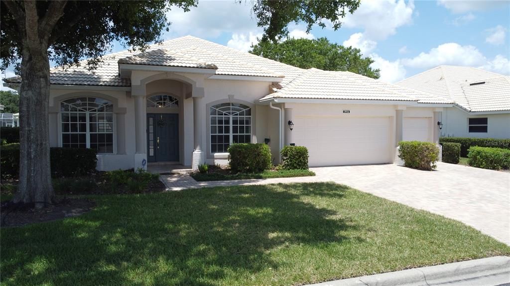For Sale: $469,000 (3 beds, 2 baths, 2147 Square Feet)