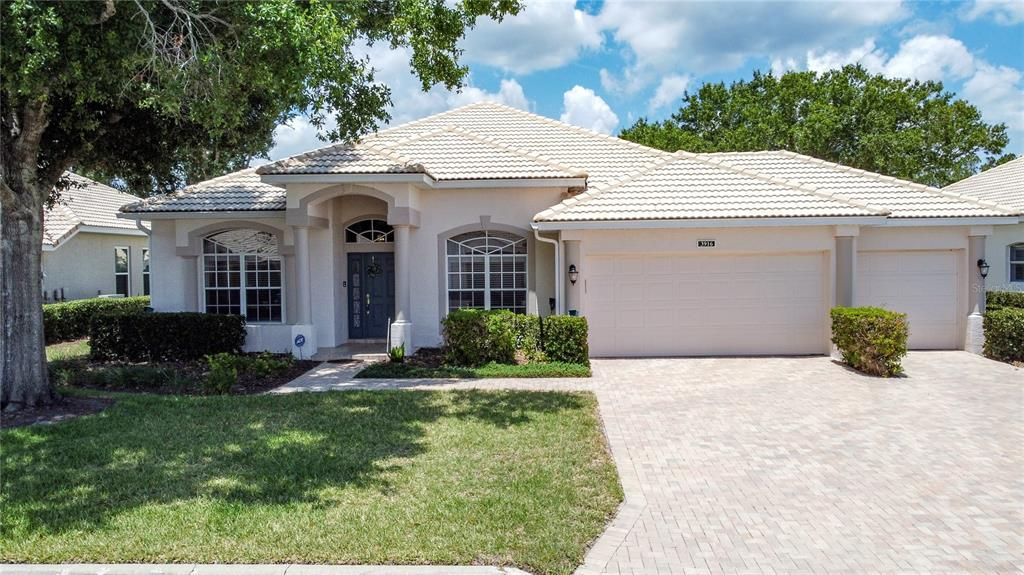 For Sale: $469,000 (3 beds, 2 baths, 2147 Square Feet)