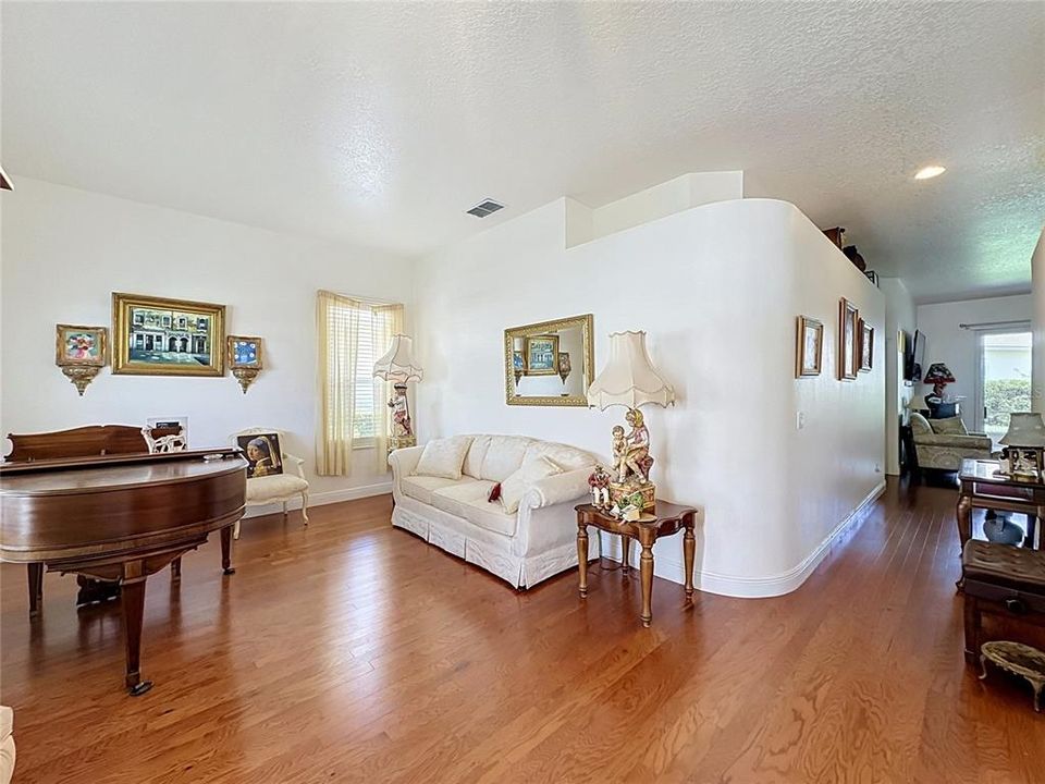 For Sale: $469,000 (3 beds, 2 baths, 2147 Square Feet)