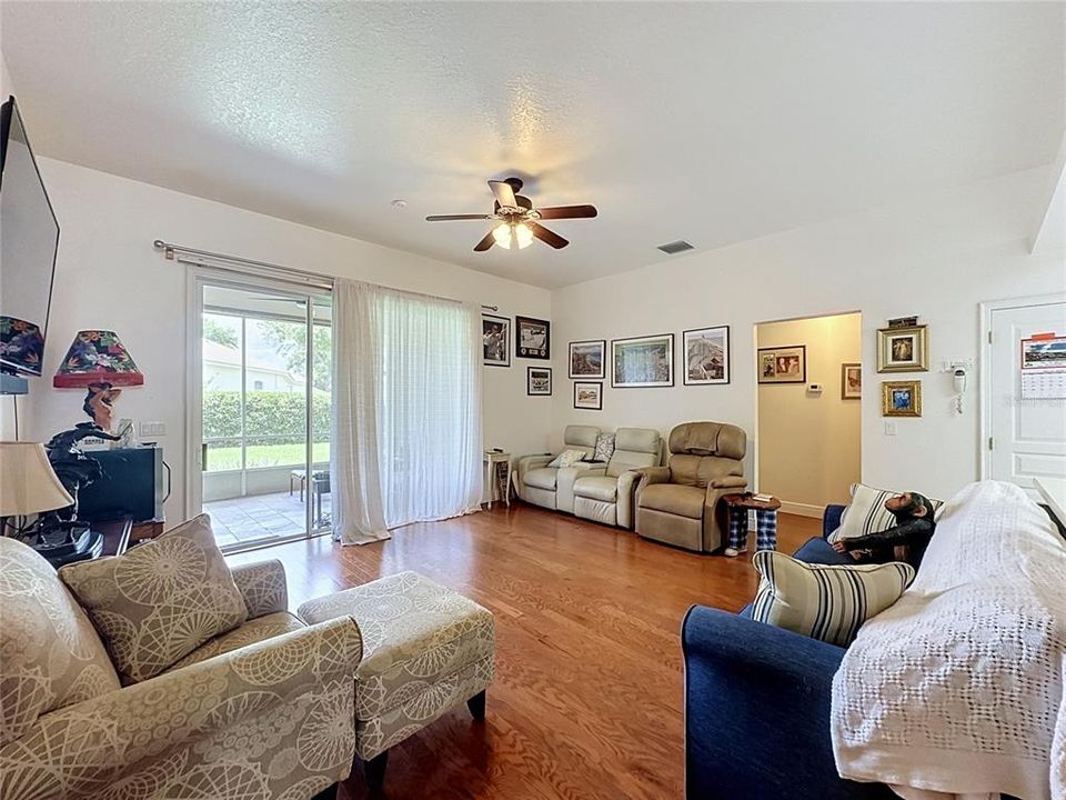 For Sale: $469,000 (3 beds, 2 baths, 2147 Square Feet)