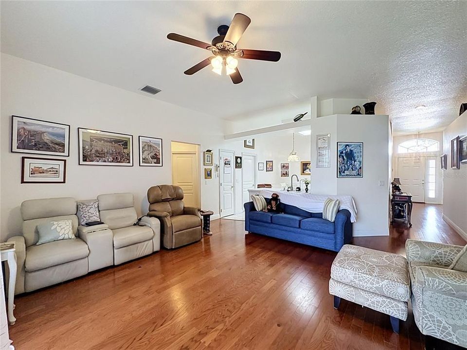 For Sale: $469,000 (3 beds, 2 baths, 2147 Square Feet)