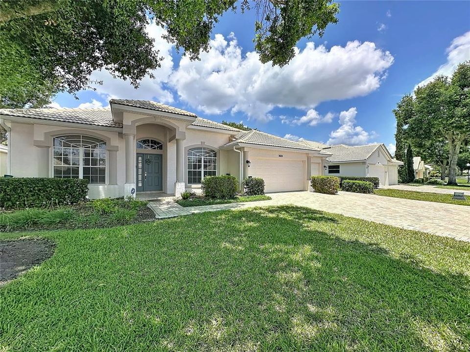 For Sale: $469,000 (3 beds, 2 baths, 2147 Square Feet)