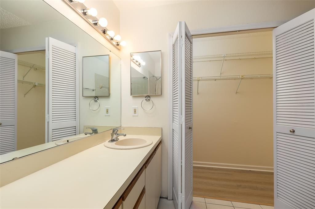 For Sale: $239,900 (3 beds, 2 baths, 1484 Square Feet)