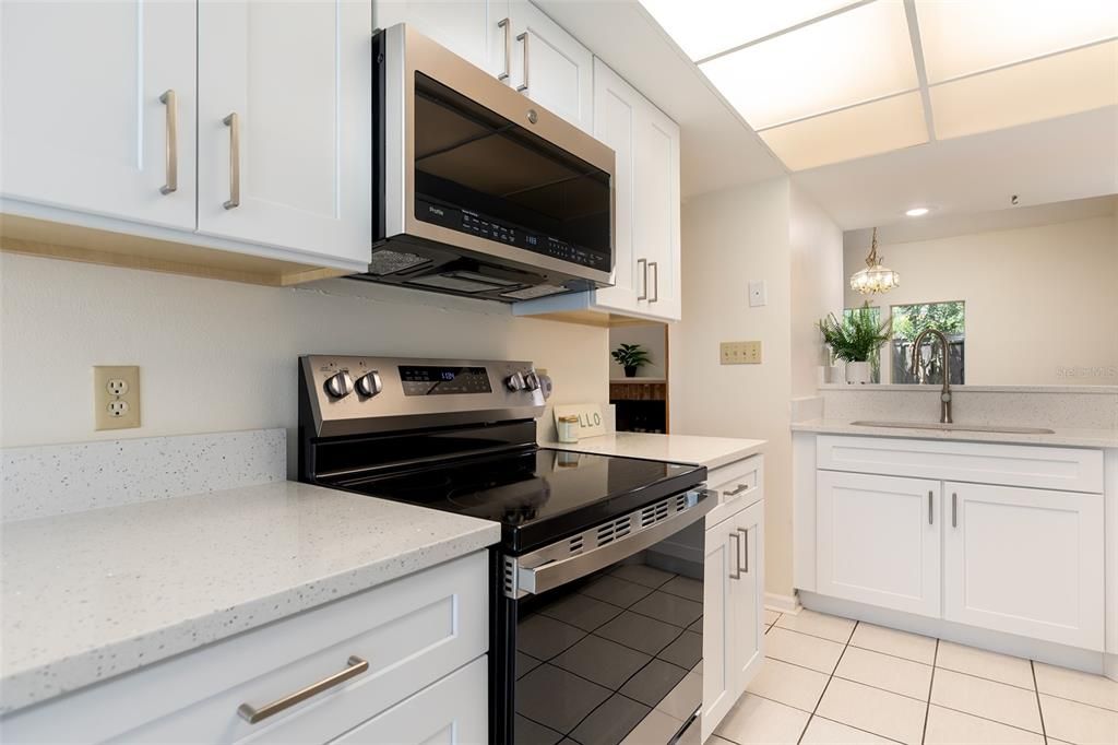 For Sale: $239,900 (3 beds, 2 baths, 1484 Square Feet)