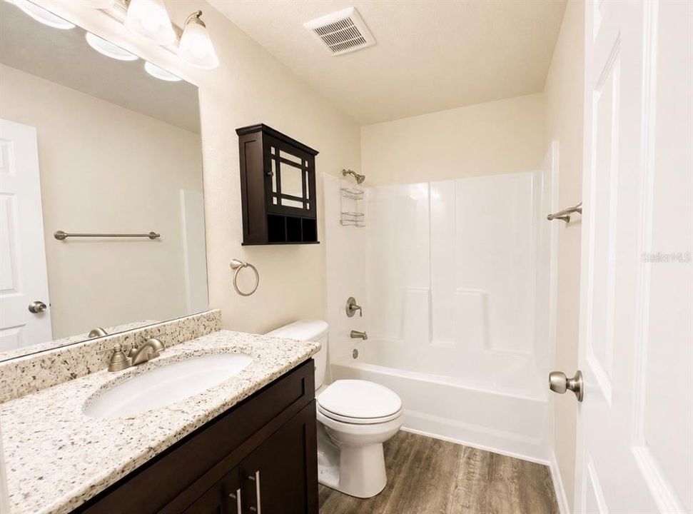 For Sale: $334,000 (3 beds, 2 baths, 1182 Square Feet)