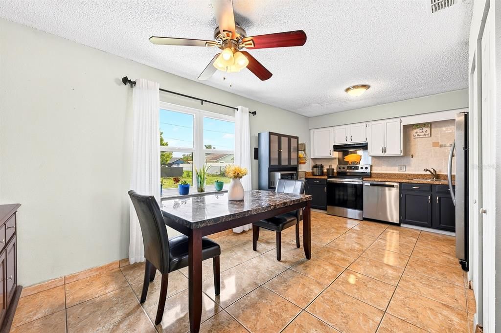 Activo con contrato: $270,000 (2 camas, 1 baños, 1000 Pies cuadrados)