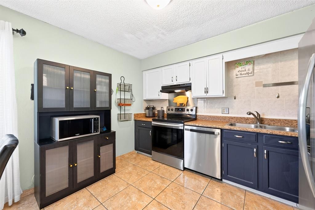 Activo con contrato: $270,000 (2 camas, 1 baños, 1000 Pies cuadrados)