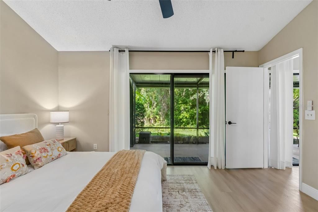 For Sale: $229,900 (2 beds, 2 baths, 1020 Square Feet)