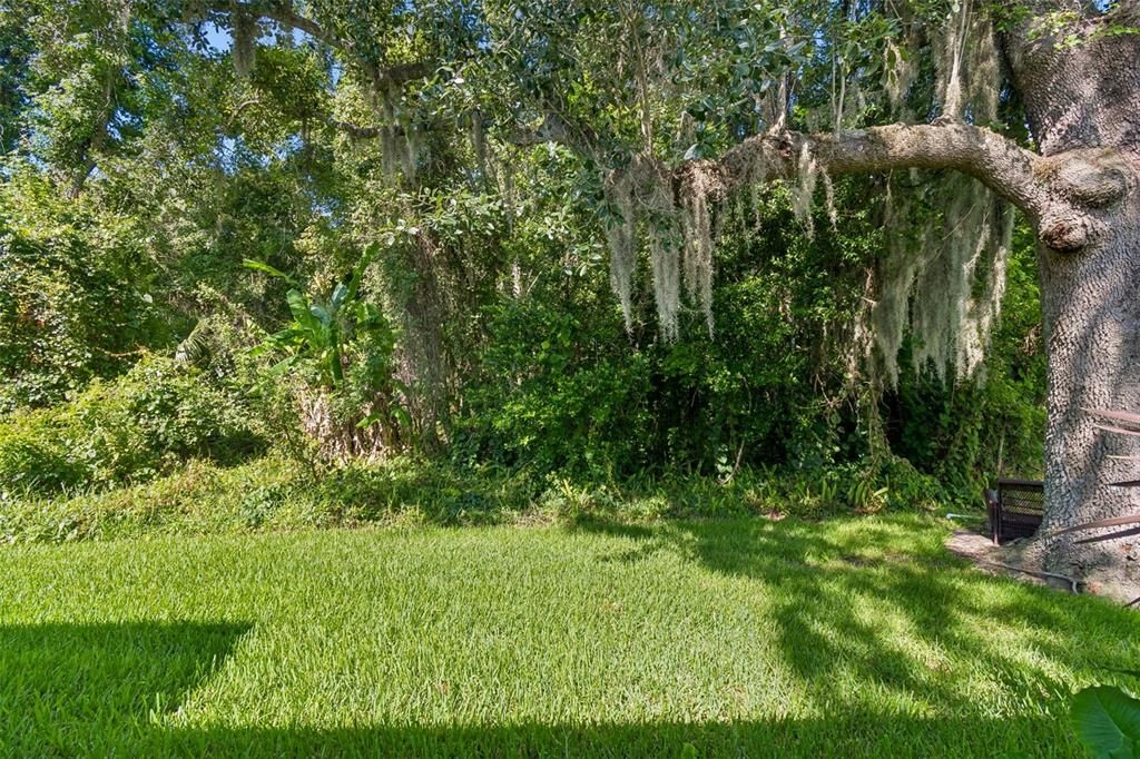 For Sale: $229,900 (2 beds, 2 baths, 1020 Square Feet)