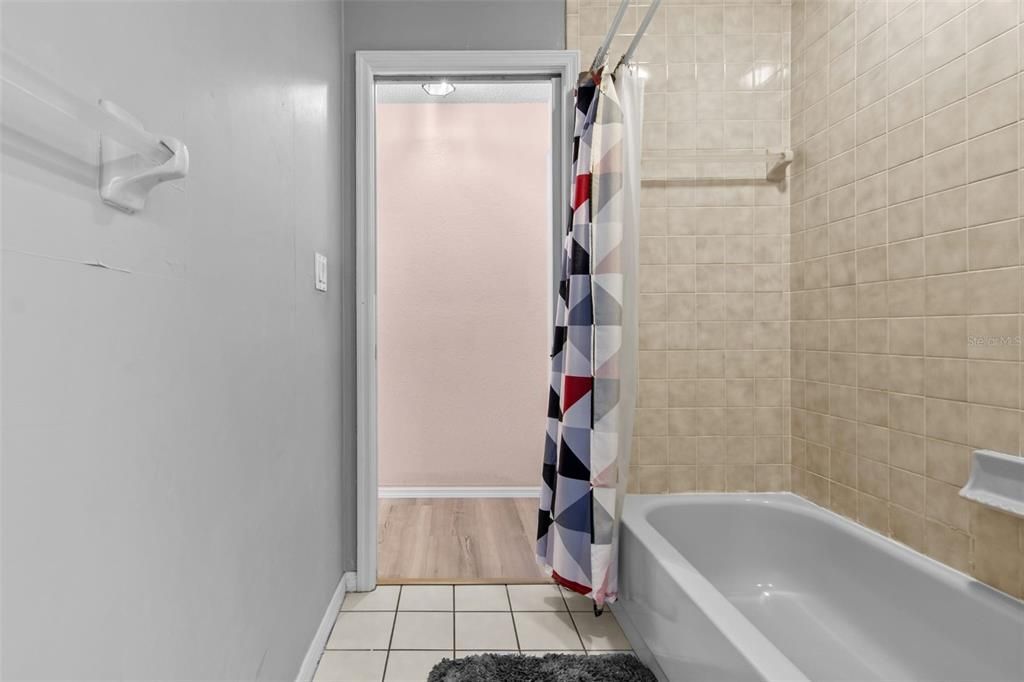 For Rent: $3,695 (3 beds, 2 baths, 1903 Square Feet)