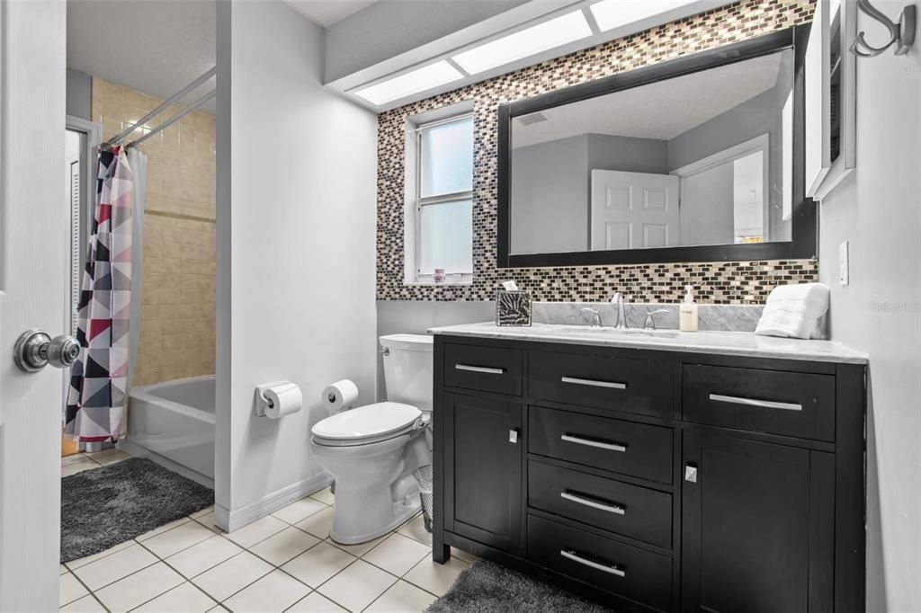 For Rent: $3,695 (3 beds, 2 baths, 1903 Square Feet)