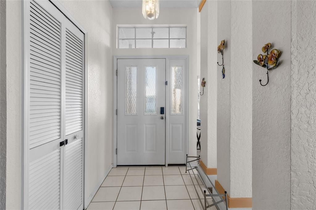 For Rent: $3,695 (3 beds, 2 baths, 1903 Square Feet)