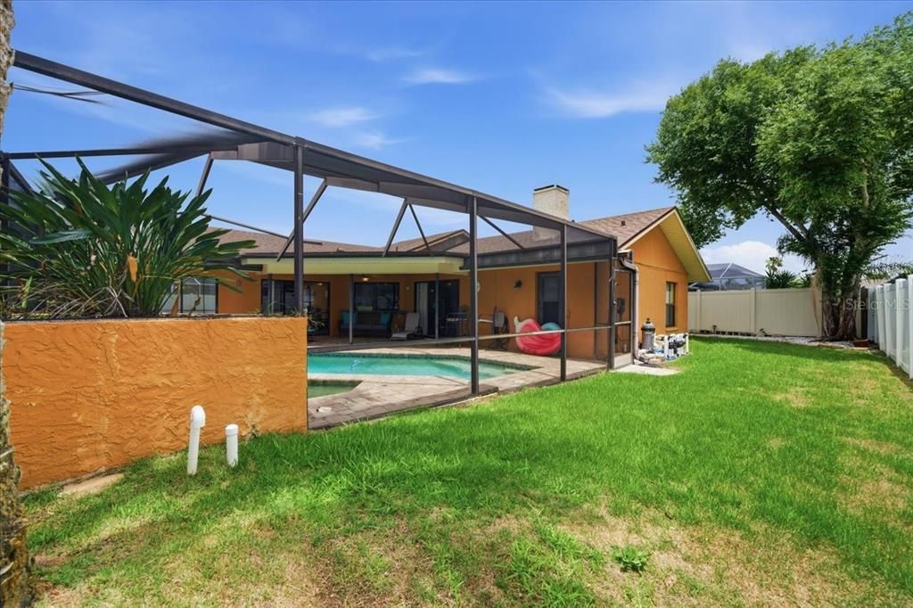En Venta: $585,000 (4 camas, 3 baños, 1970 Pies cuadrados)