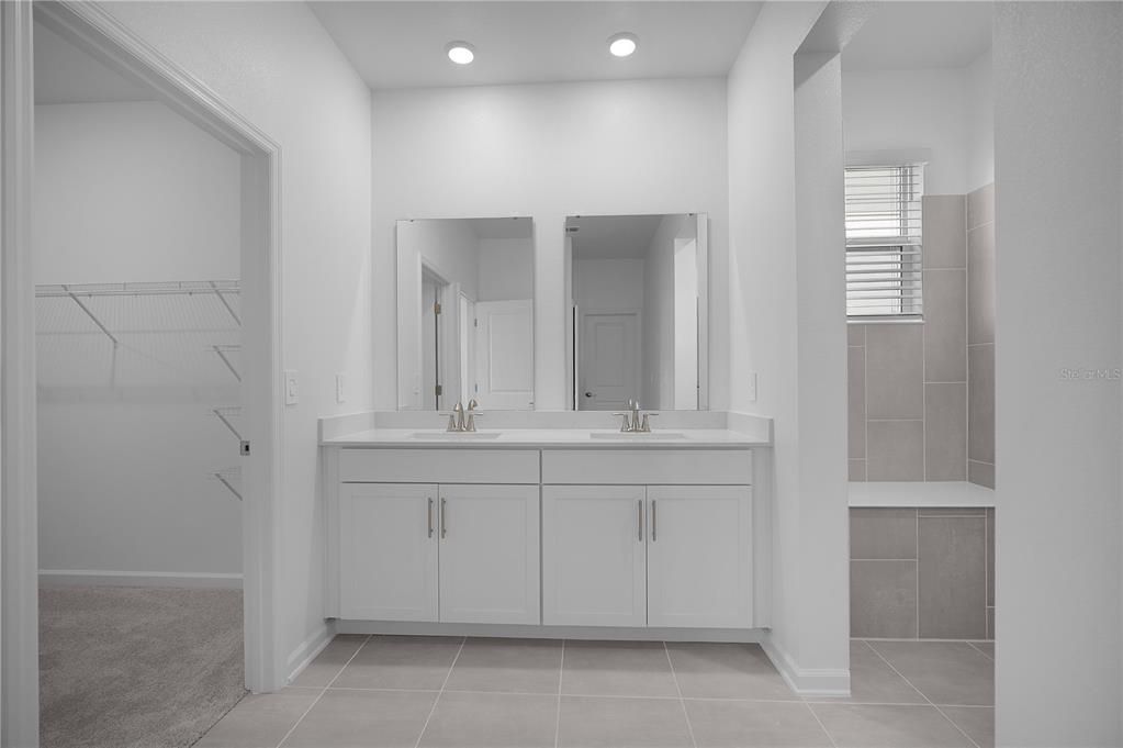For Rent: $2,650 (4 beds, 3 baths, 2199 Square Feet)