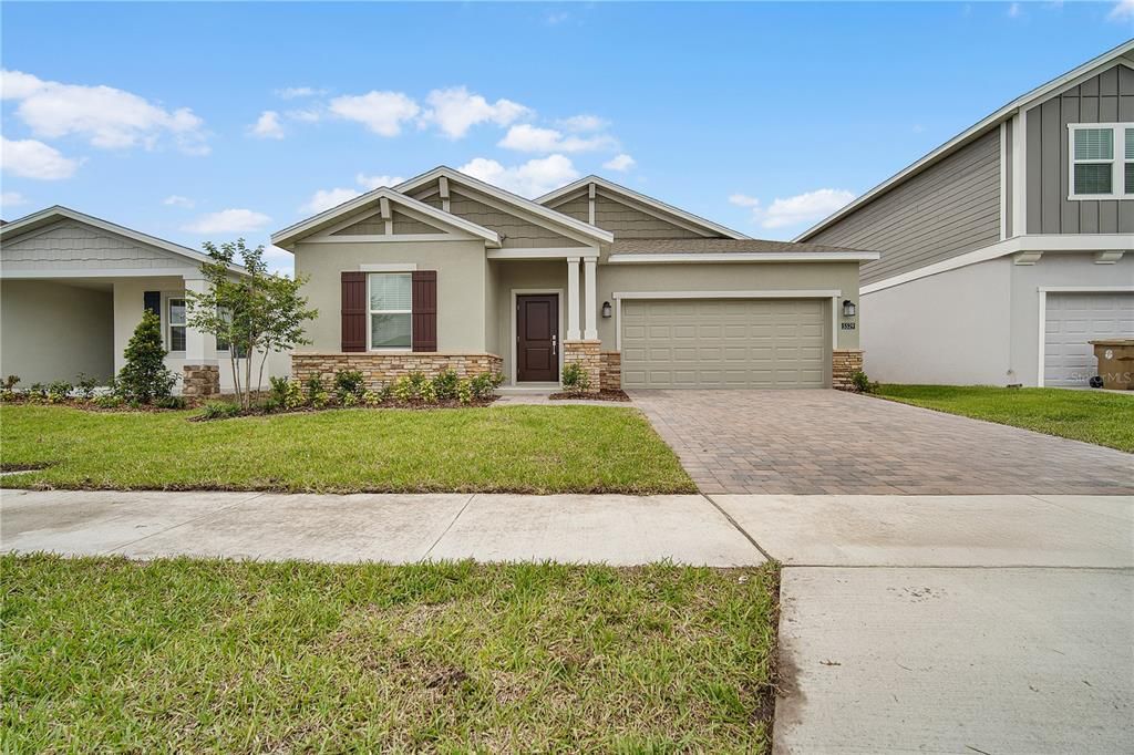 For Rent: $2,650 (4 beds, 3 baths, 2199 Square Feet)