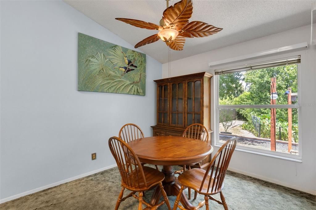 En Venta: $343,000 (3 camas, 2 baños, 1439 Pies cuadrados)