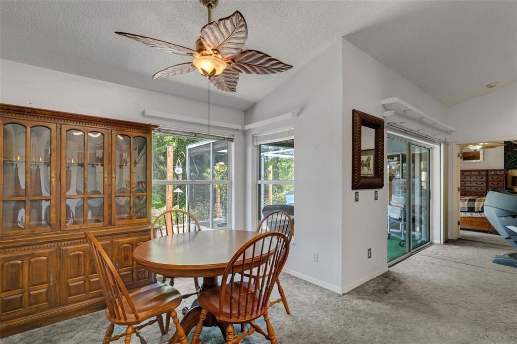 En Venta: $343,000 (3 camas, 2 baños, 1439 Pies cuadrados)