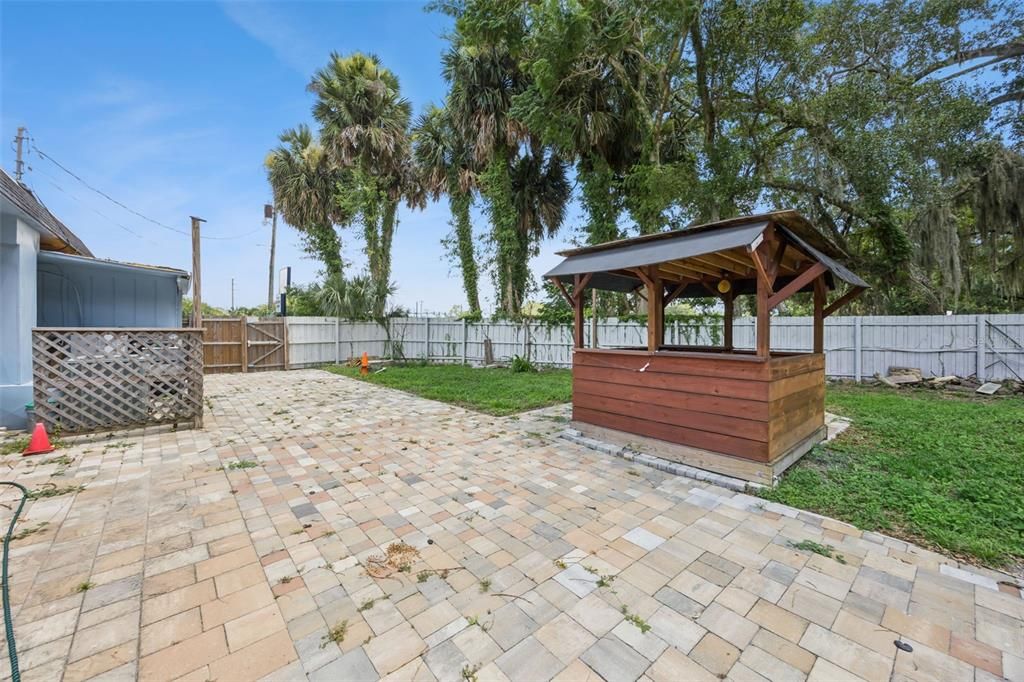 For Sale: $725,000 (0 beds, 0 baths, 2057 Square Feet)