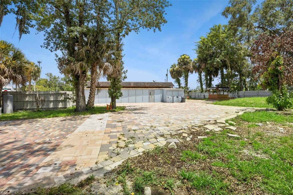 For Sale: $725,000 (0 beds, 0 baths, 2057 Square Feet)