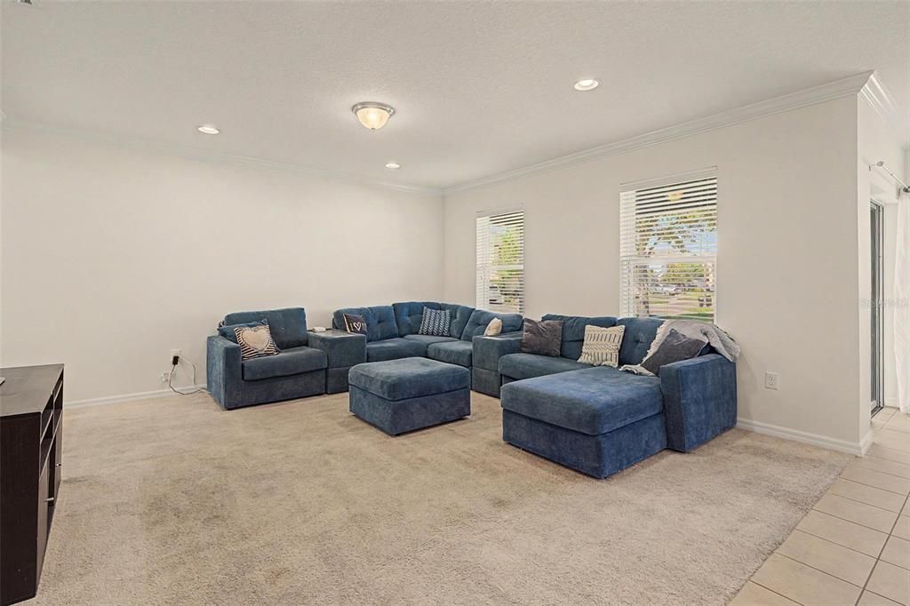 For Sale: $475,000 (4 beds, 2 baths, 2254 Square Feet)