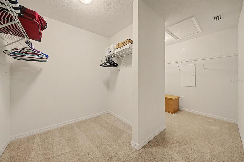 For Sale: $475,000 (4 beds, 2 baths, 2254 Square Feet)