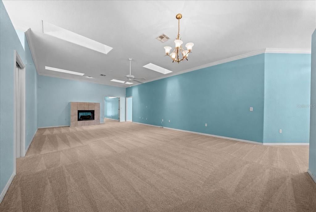 For Sale: $384,900 (3 beds, 2 baths, 2937 Square Feet)