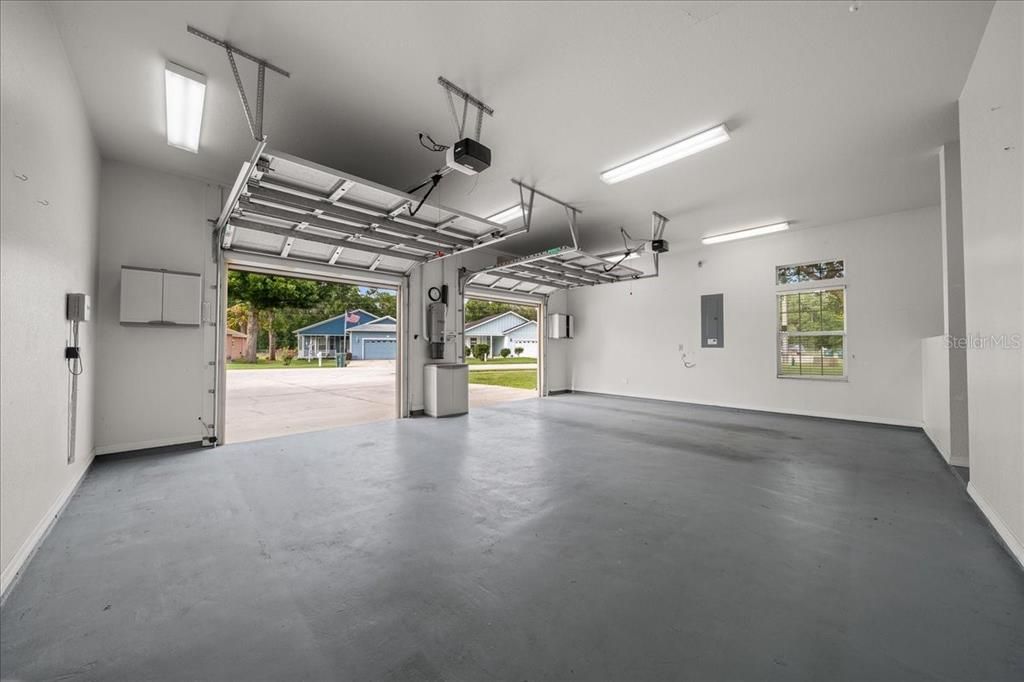 For Sale: $384,900 (3 beds, 2 baths, 2937 Square Feet)