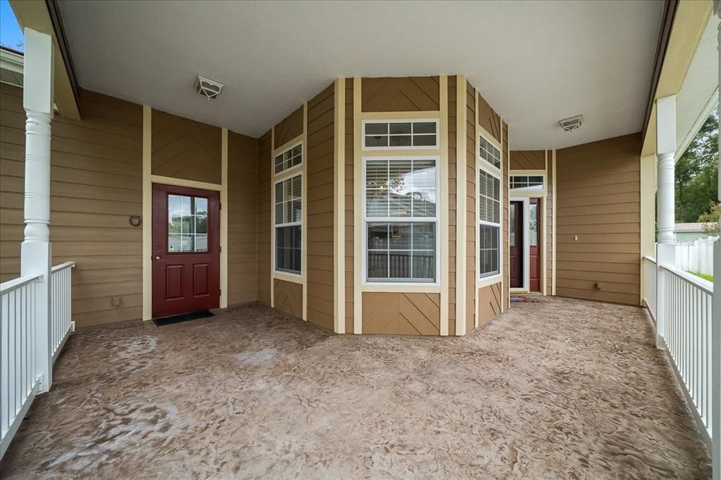 For Sale: $384,900 (3 beds, 2 baths, 2937 Square Feet)